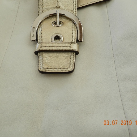 Coach Cream and Gold Purse - Picture 4 of 5